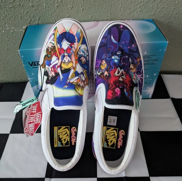 Vans ComfyCush Slip On Men 10.5 Sailor Moon Pretty Guardians Multicolor 072024 - Picture 8 of 12